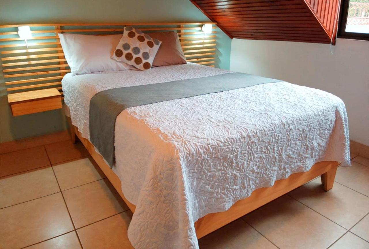 Trebol Amarillo Bed & Breakfast Escazú Zewnętrze zdjęcie