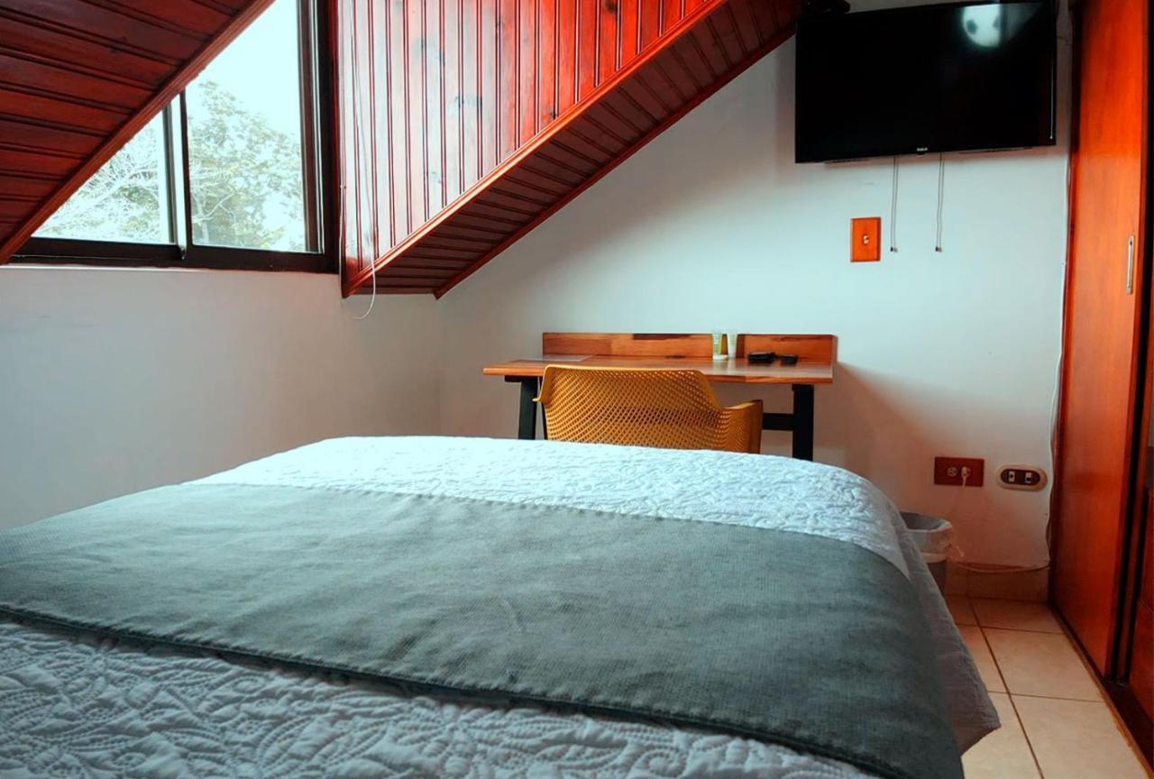 Trebol Amarillo Bed & Breakfast Escazú Zewnętrze zdjęcie