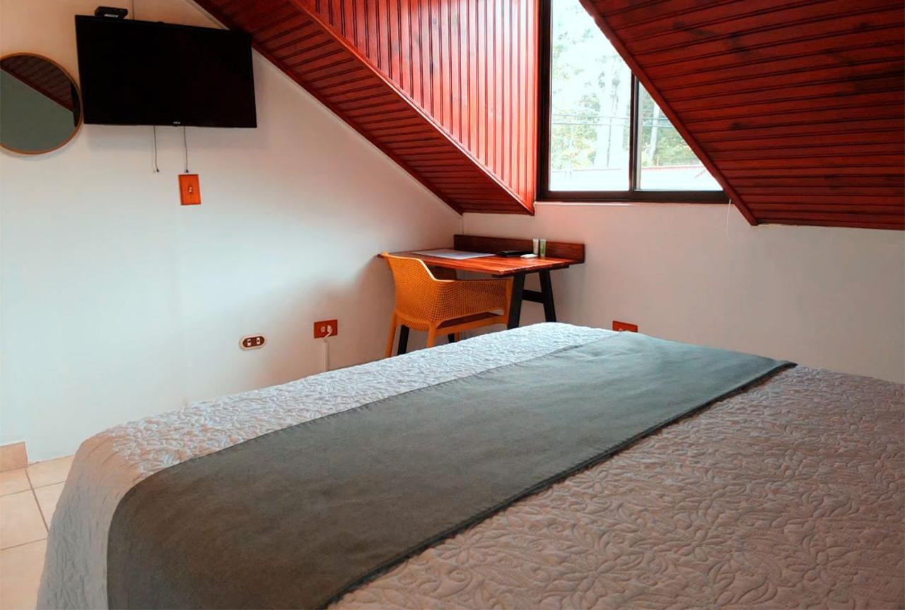 Trebol Amarillo Bed & Breakfast Escazú Zewnętrze zdjęcie